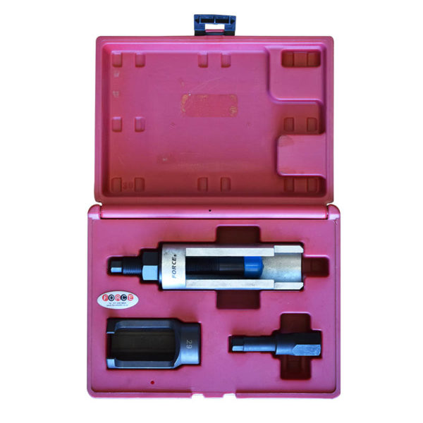 903G17-web-600x600-1.jpg Injector Nozzle Socket - Image 1